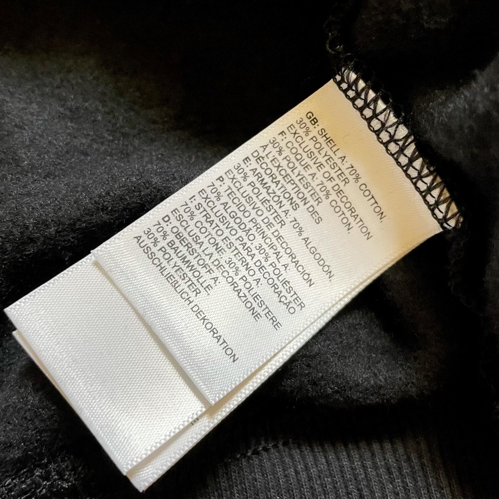 The North Face Women’s Edge To Edge Pullover Hoodie In Black - Picture 4 of 6